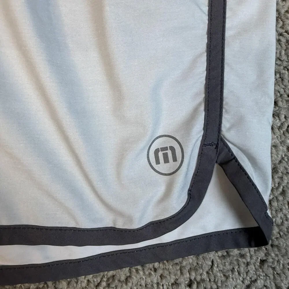 TravisMathew Shorts Mens M Gray Microfiber Lightweight Swim Pockets 8 Inseam